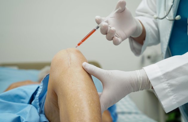 Aplicación de infiltraciones terapéuticas en CDMX